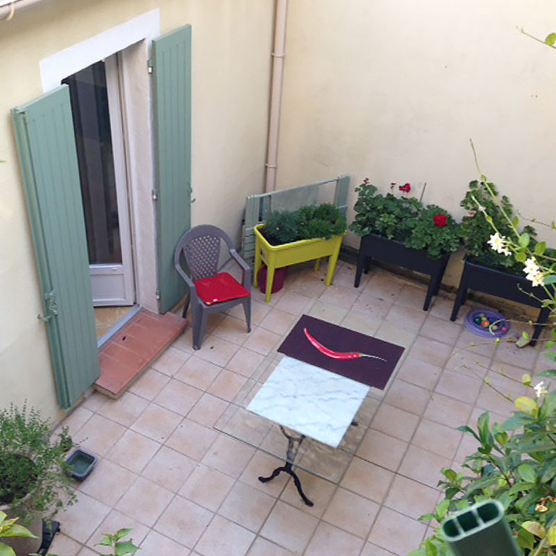cour avant